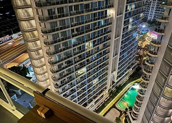 Serene Cove Azure * Manila